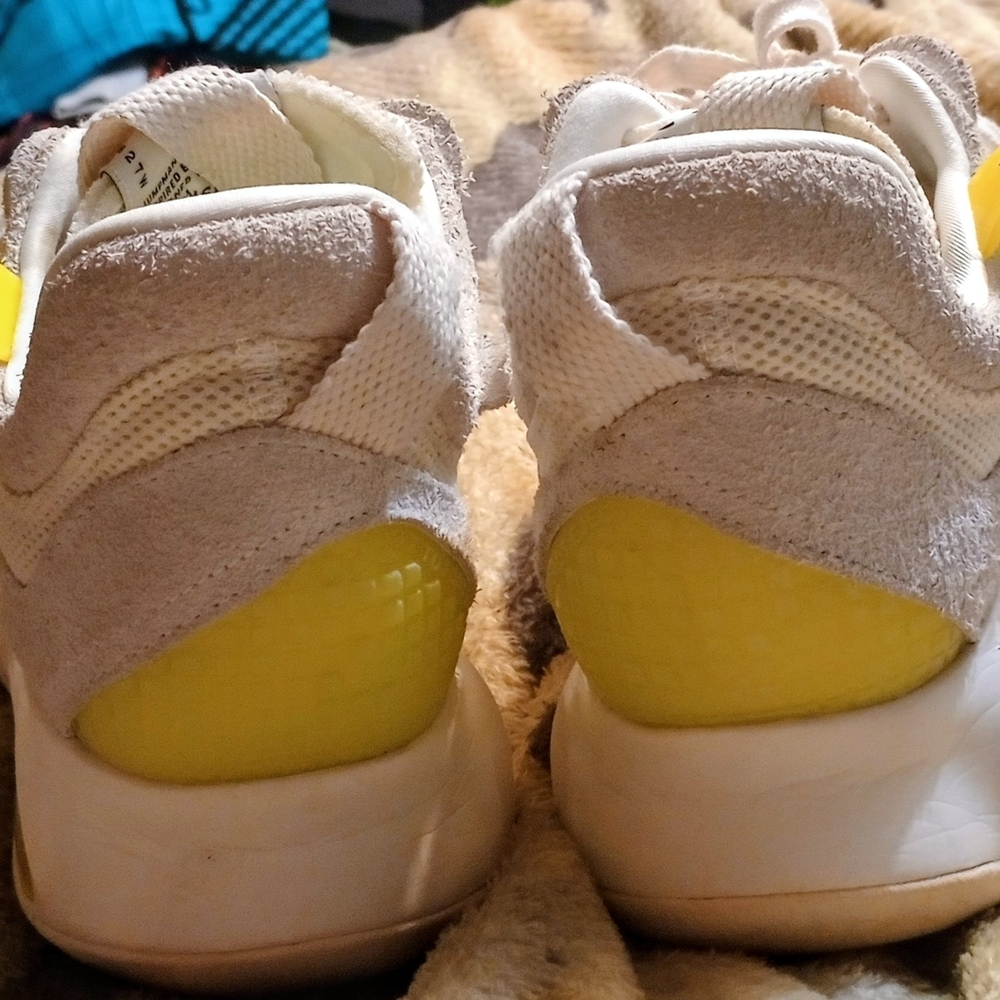 Nike MA2 Volts - Picture 6 of 13